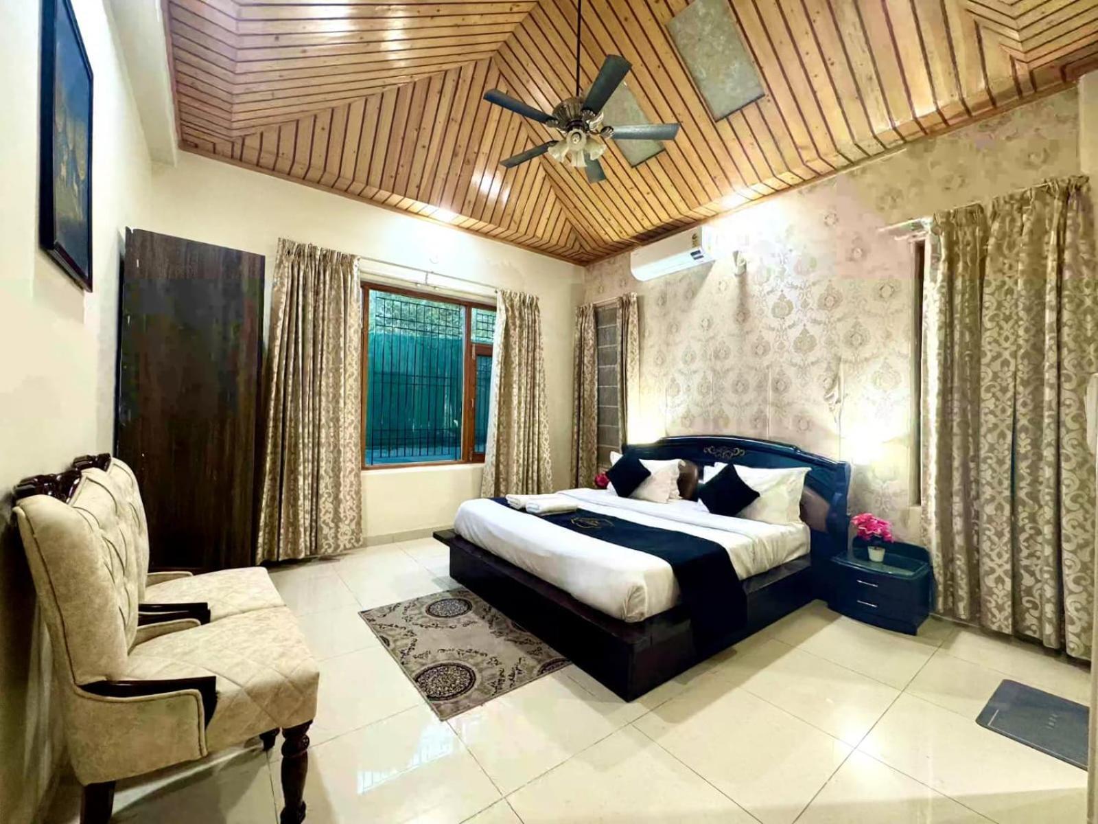The Summer House Kasauli I Party & Music I Sky Bonfire I Managed By Exotic Stays Exteriör bild
