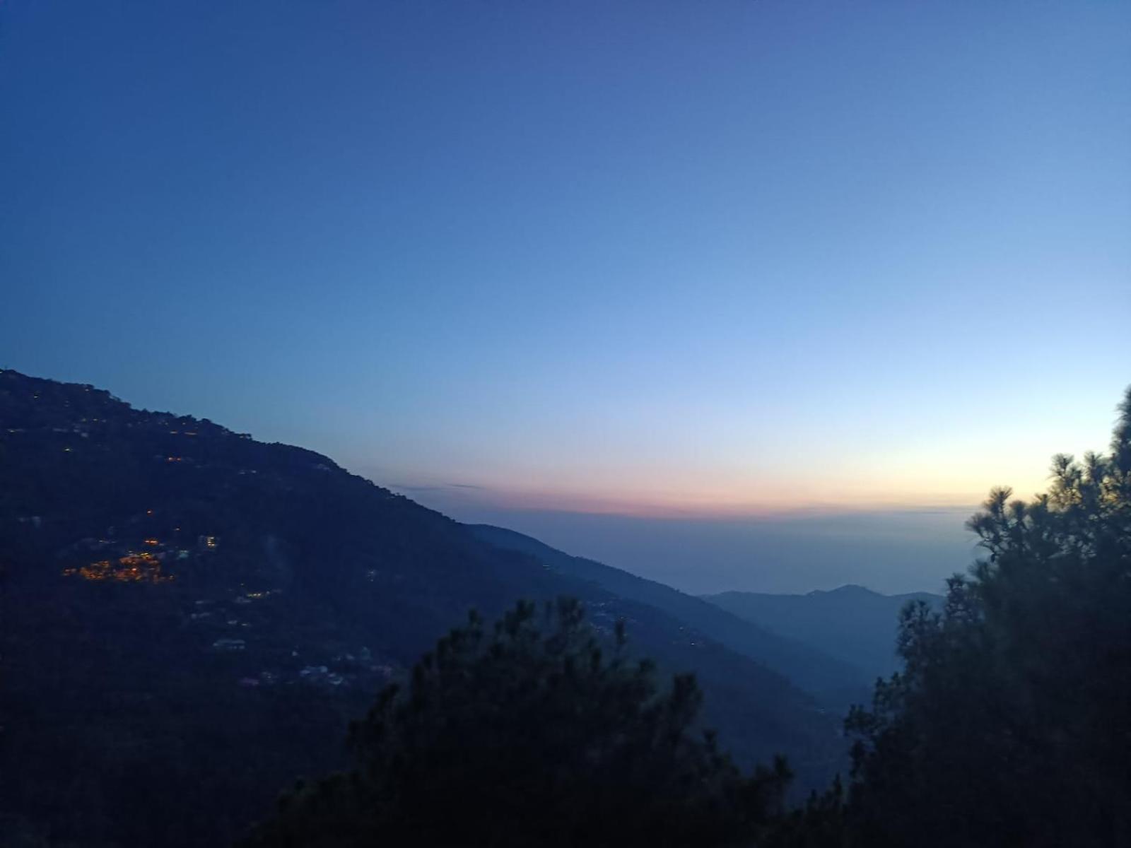 The Summer House Kasauli I Party & Music I Sky Bonfire I Managed By Exotic Stays Exteriör bild