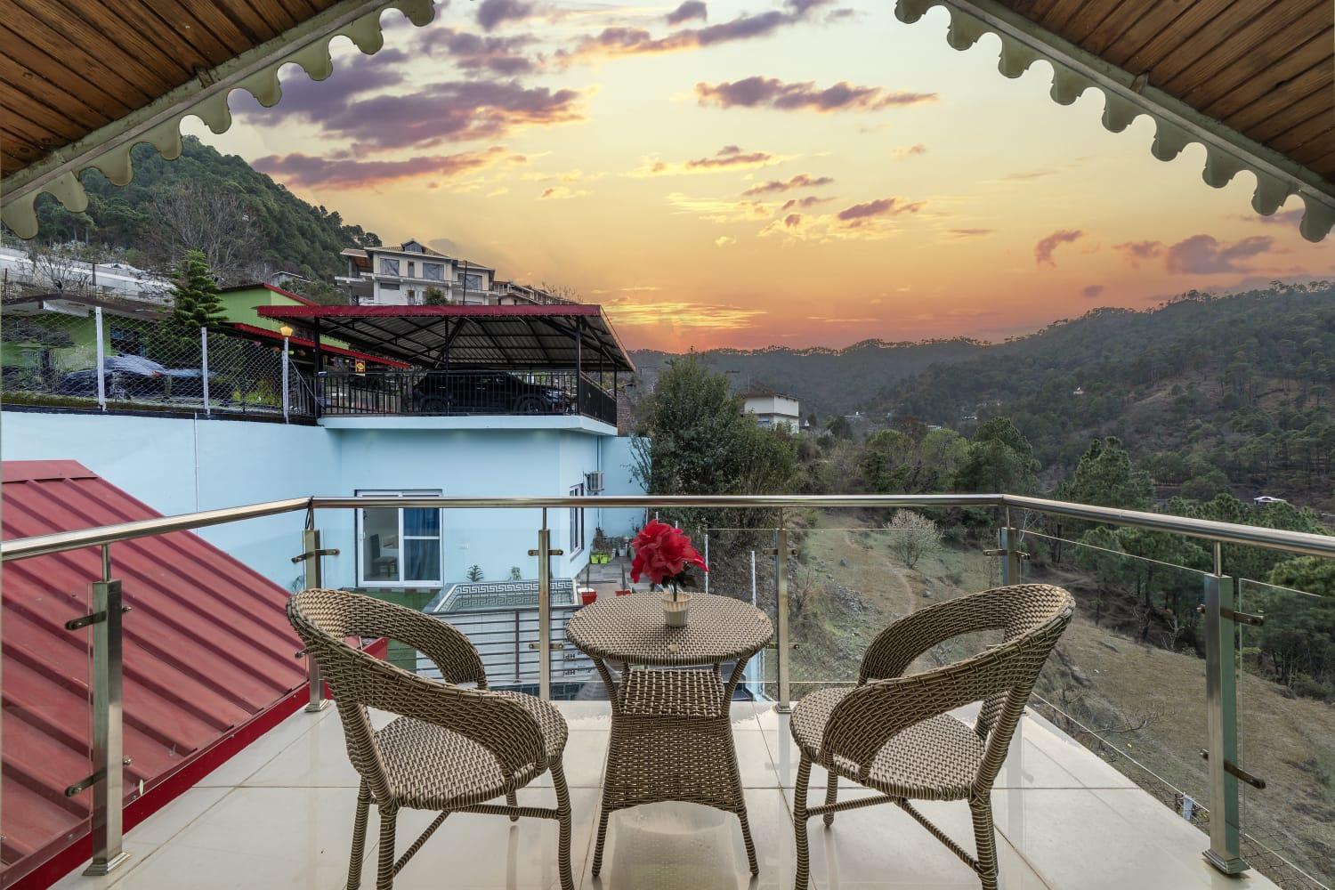 The Summer House Kasauli I Party & Music I Sky Bonfire I Managed By Exotic Stays Exteriör bild